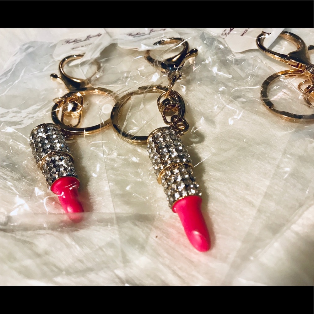 Lipstick Keychain - Picture 5 of 5